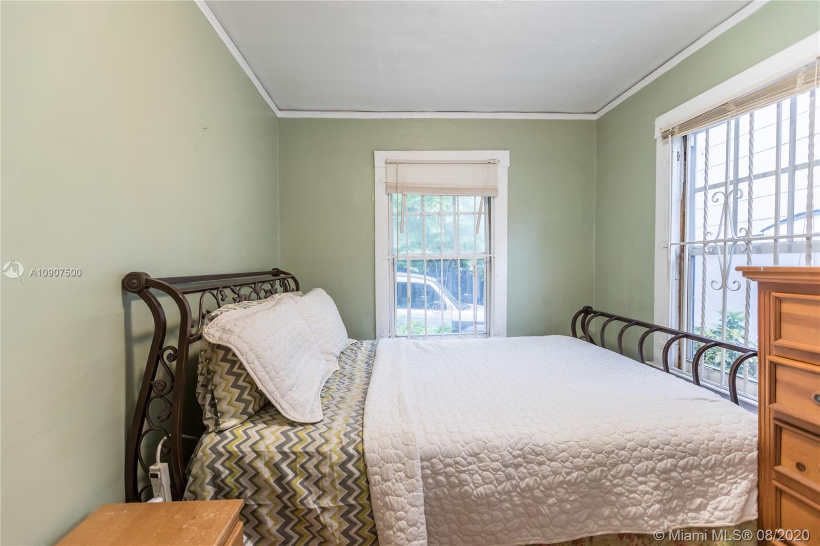 See details / 2554 sq. ft. $ 2020-12-05 0 Photo
