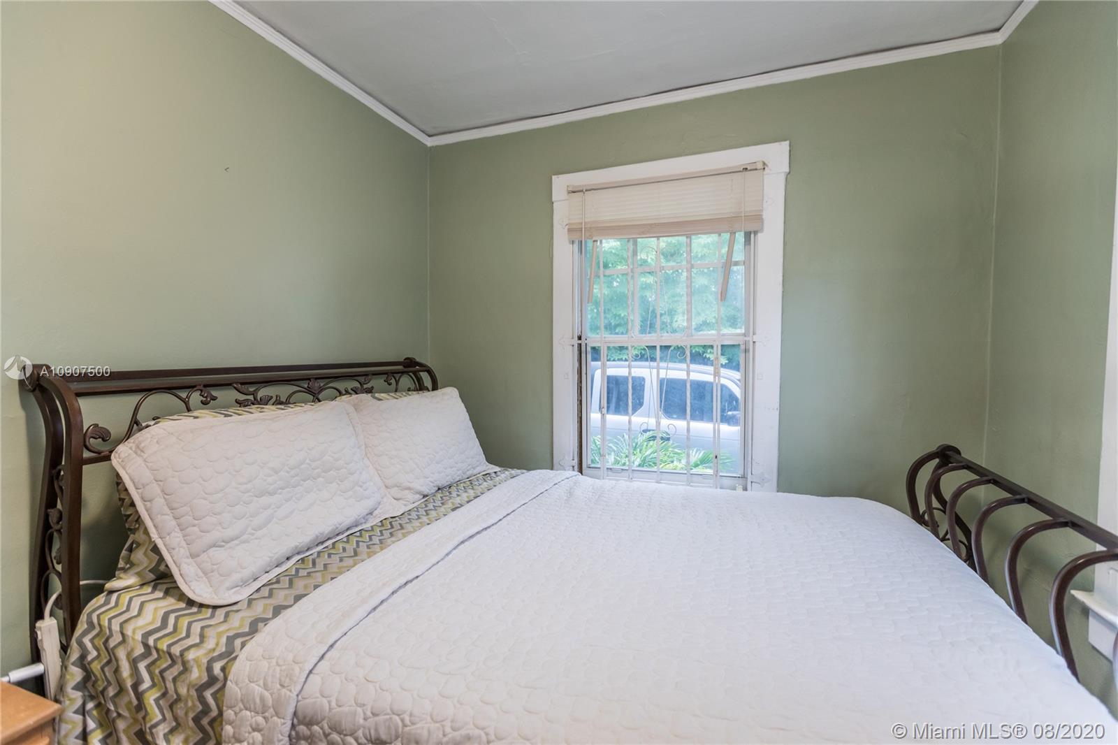 See details / 2554 sq. ft. $ 2020-12-05 0 Photo