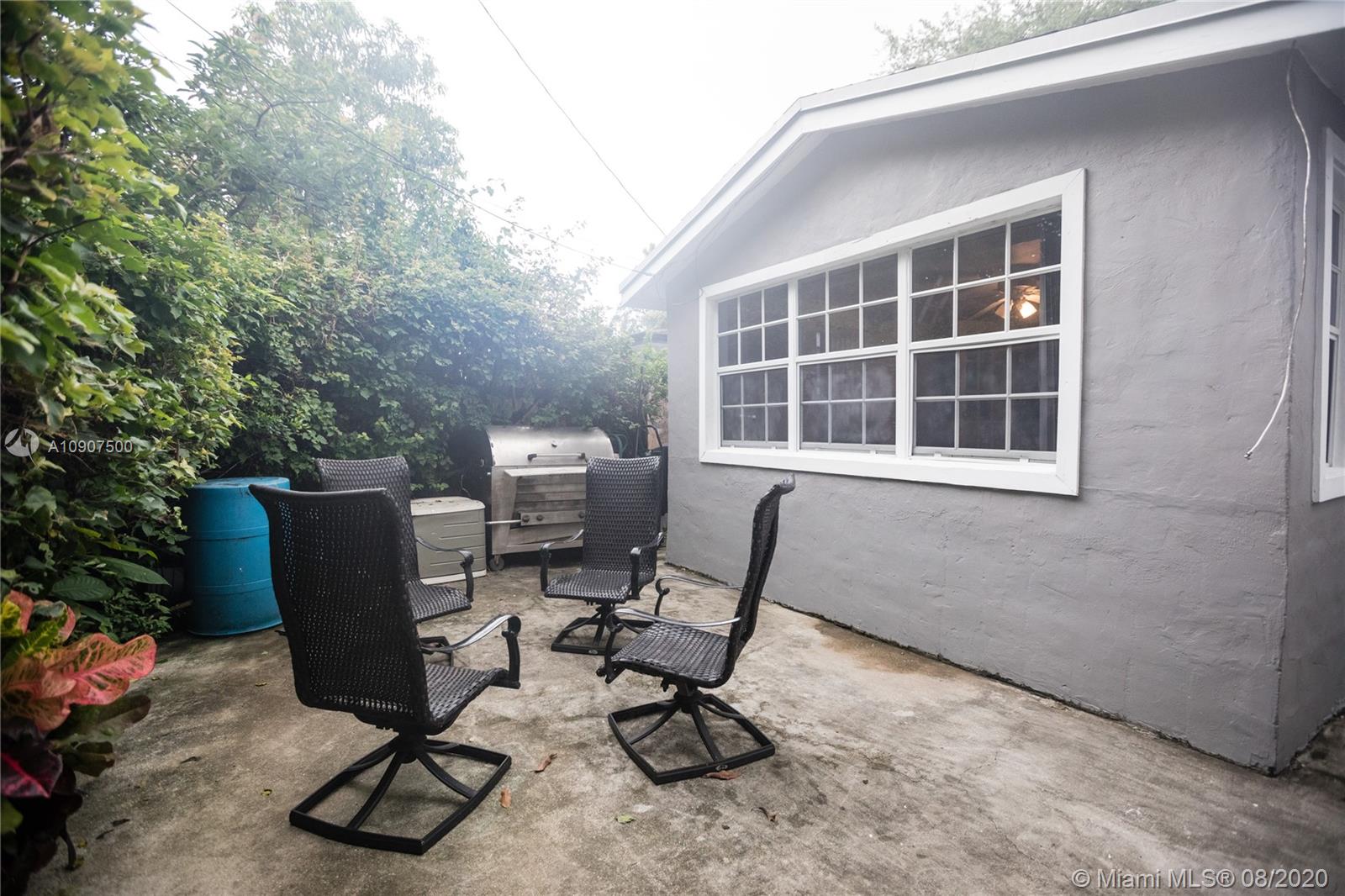 See details / 2554 sq. ft. $ 2020-12-05 0 Photo
