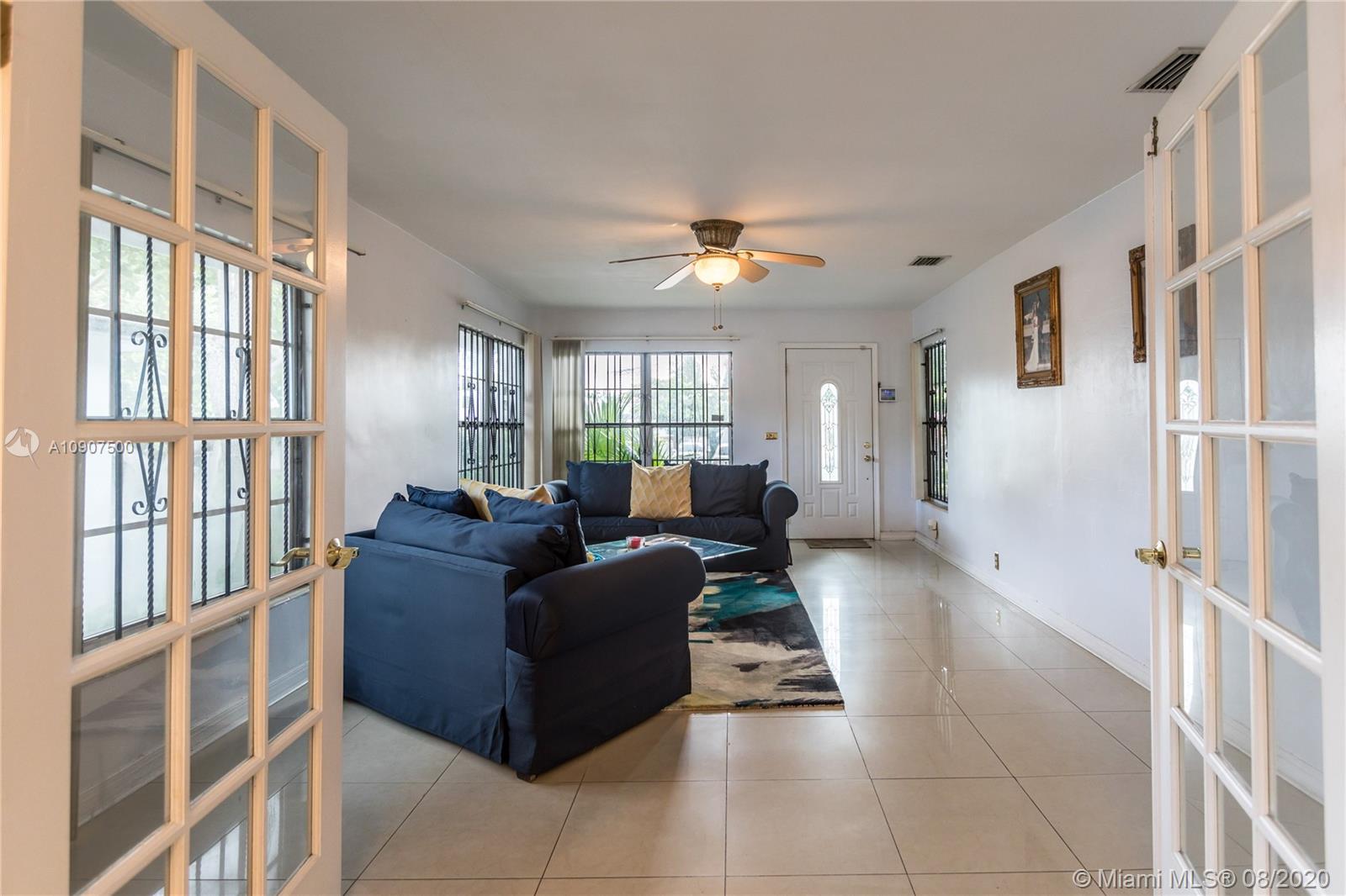 See details / 2554 sq. ft. $ 2020-12-05 0 Photo