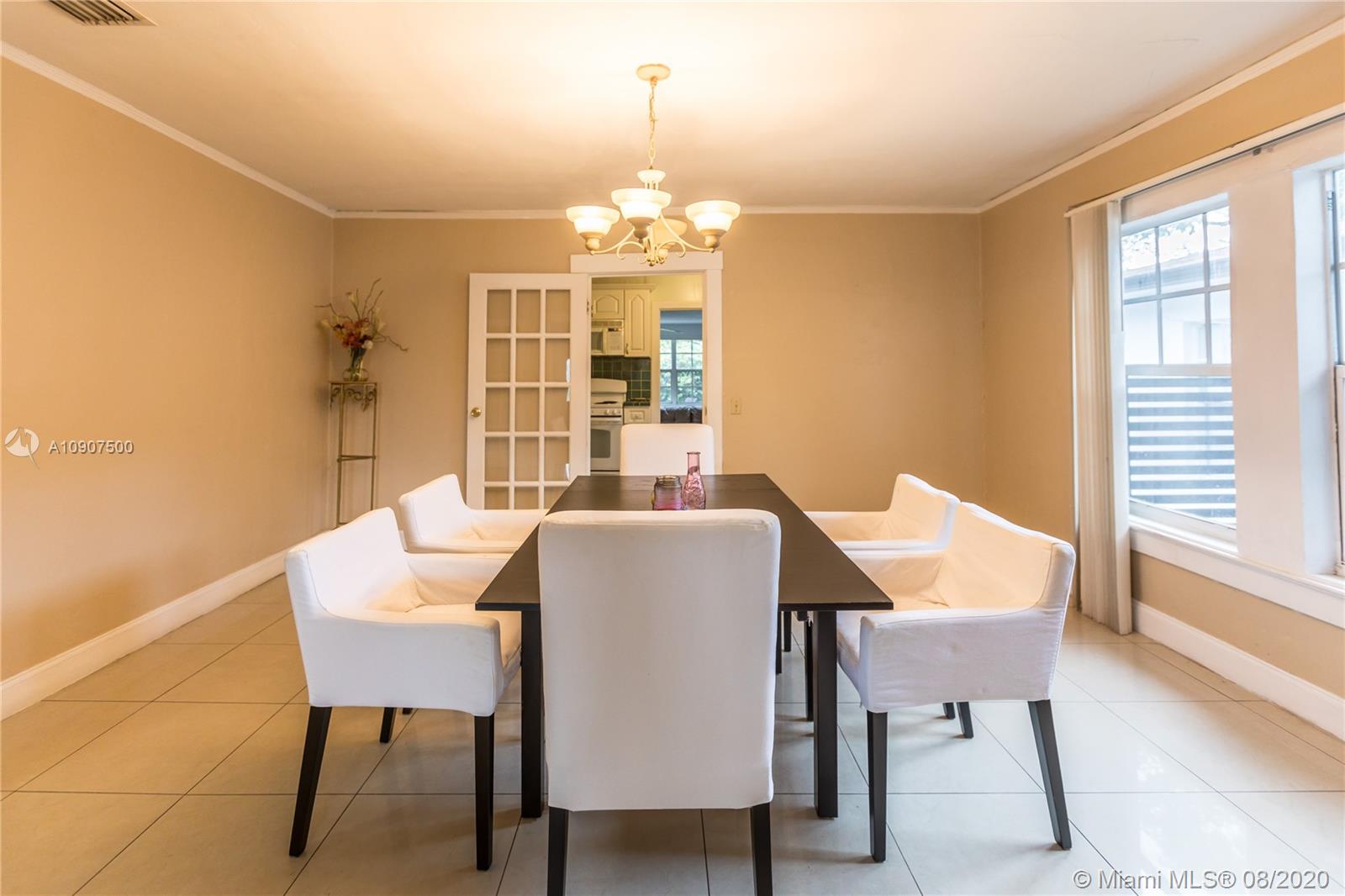 See details / 2554 sq. ft. $ 2020-12-05 0 Photo