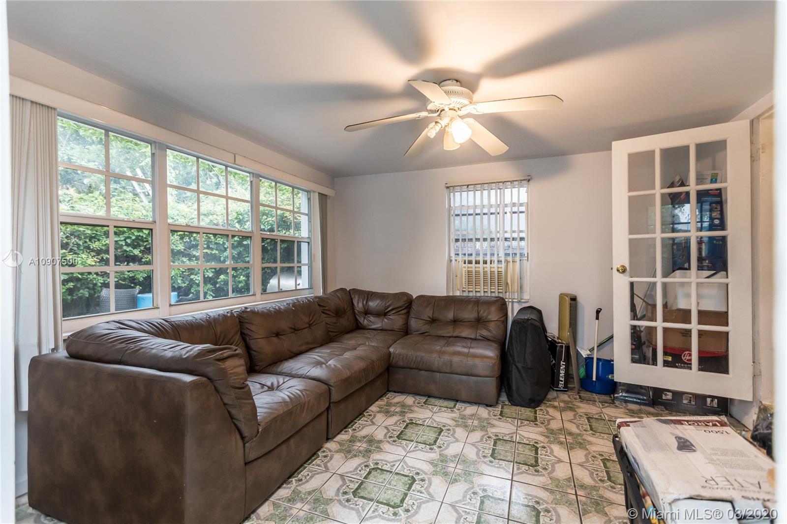 See details / 2554 sq. ft. $ 2020-12-05 0 Photo