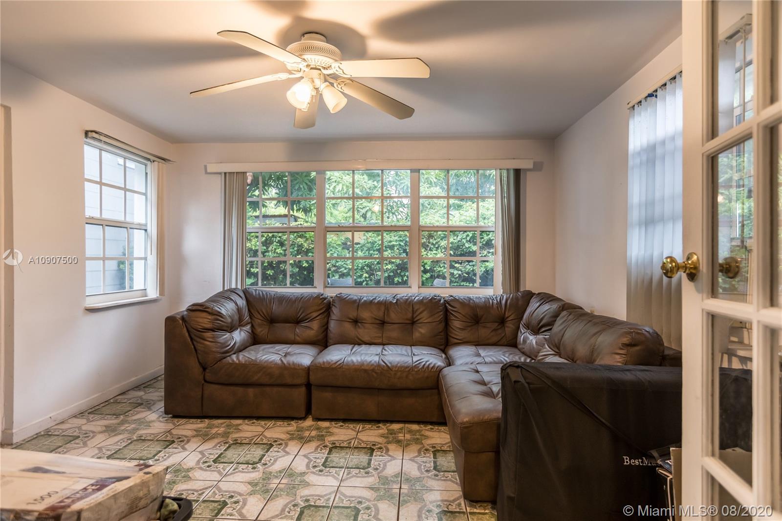 See details / 2554 sq. ft. $ 2020-12-05 0 Photo