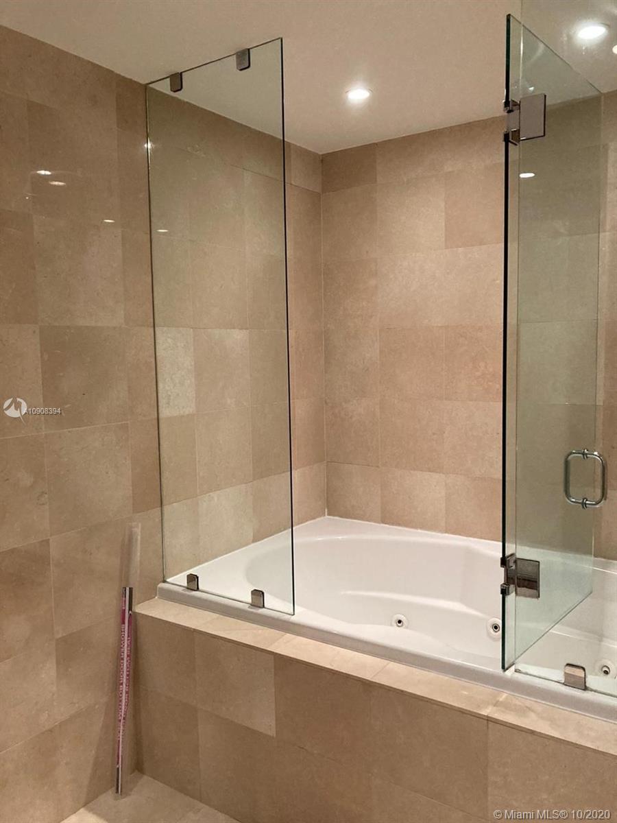 See details 3309 2 / 1 1086 sq. ft. $ 2020-09-30 0 Photo