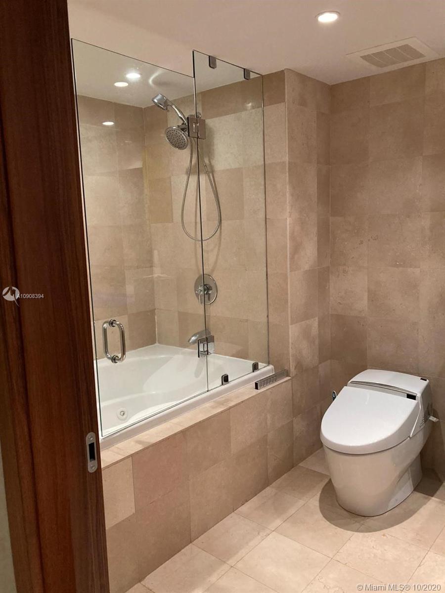 See details 3309 2 / 1 1086 sq. ft. $ 2020-09-30 0 Photo