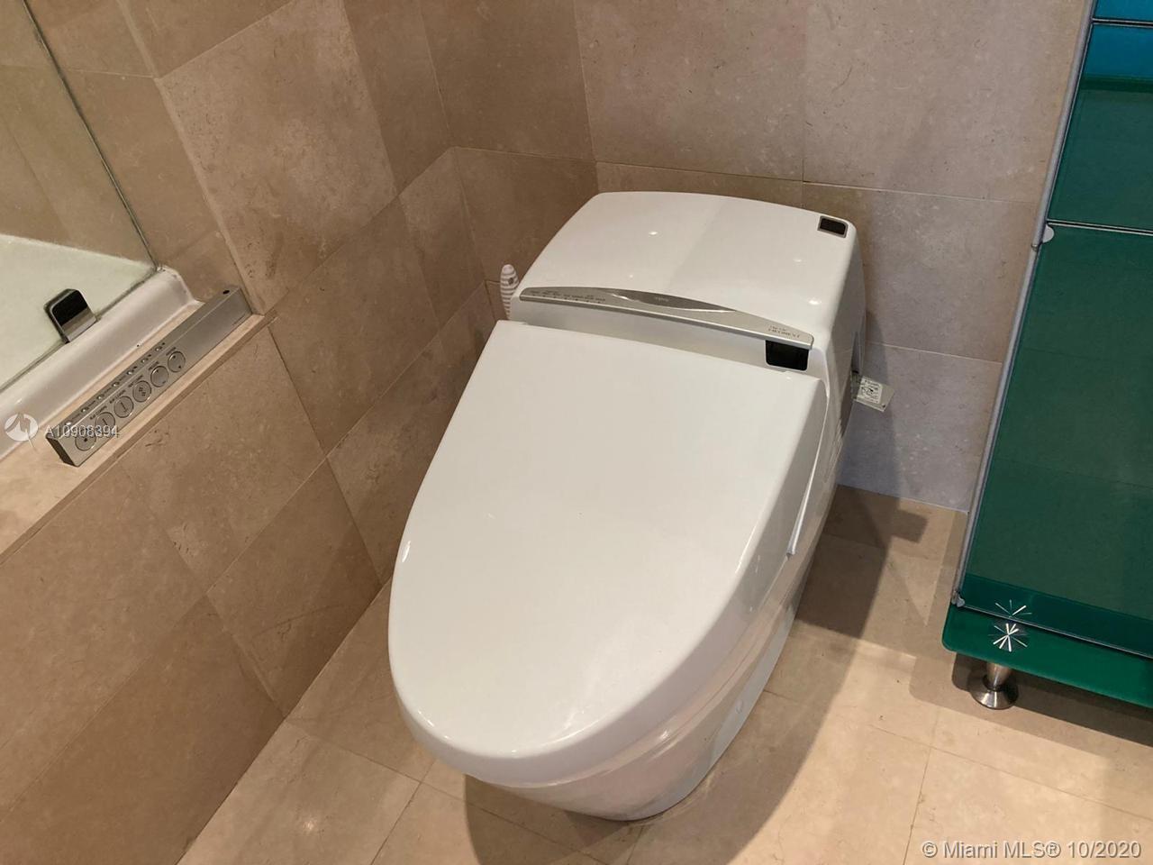 See details 3309 2 / 1 1086 sq. ft. $ 2020-09-30 0 Photo
