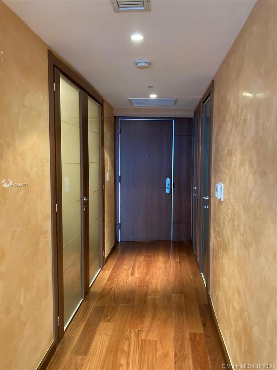 See details 3309 2 / 1 1086 sq. ft. $ 2020-09-30 0 Photo