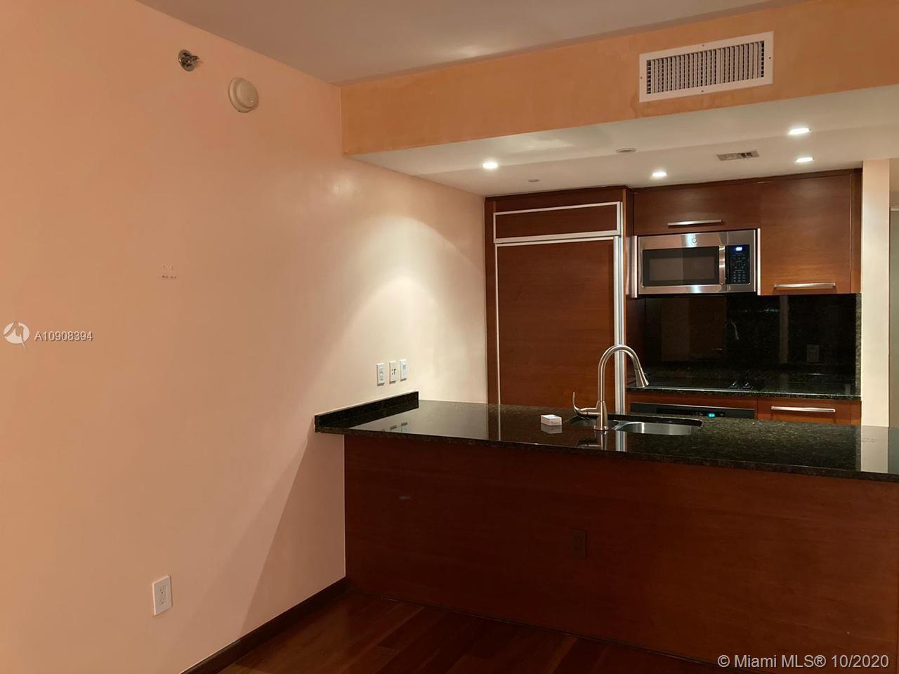 See details 3309 2 / 1 1086 sq. ft. $ 2020-09-30 0 Photo