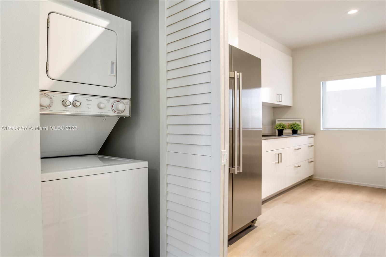 See details / 2759 sq. ft. $ 2022-05-19 0 Photo