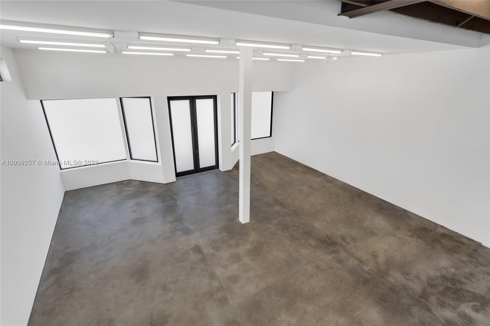 See details / 2759 sq. ft. $ 2022-05-19 0 Photo