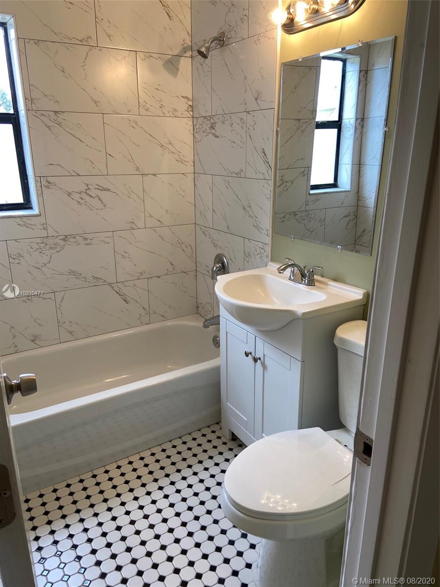 See details / 904 sq. ft. $ 2020-11-15 0 Photo