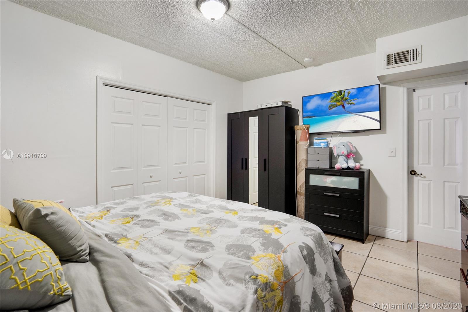 See details / 2190 sq. ft. $ 2020-08-15 0 Photo