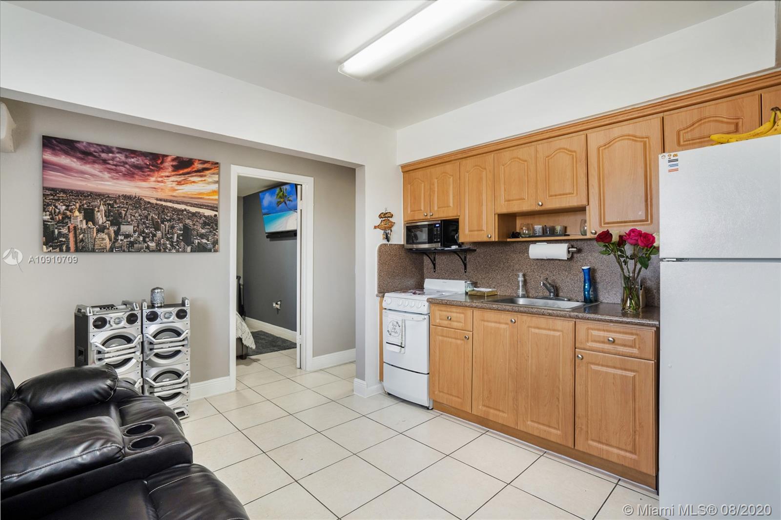See details / 2190 sq. ft. $ 2020-08-15 0 Photo