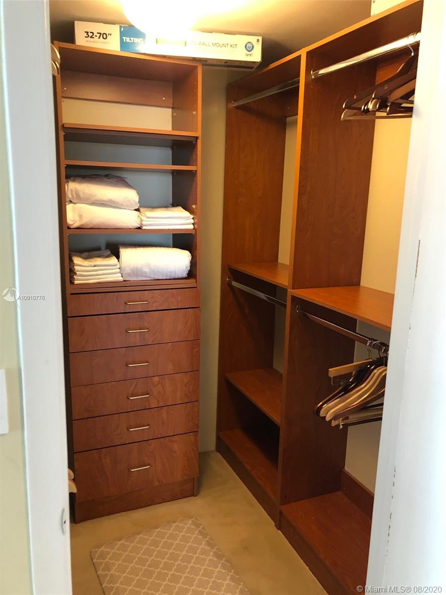 See details 2608 2 / 2 1458 sq. ft. $ 2021-01-04 0 Photo