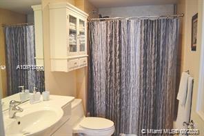 Ver detalles 1402 3 / 3 1841 sq. ft. $ 2020-08-17 0 foto