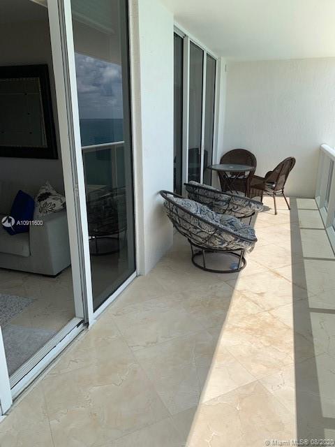 Ver detalles 1402 3 / 3 1841 sq. ft. $ 2020-08-17 0 foto