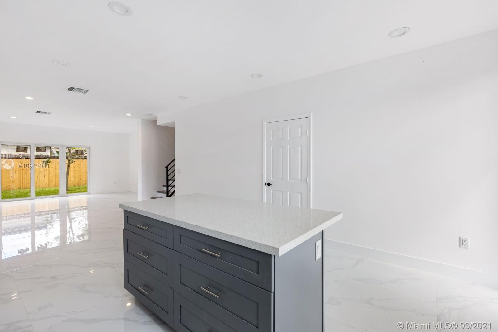 See details / 3230 sq. ft. $ 2021-03-09 0 Photo