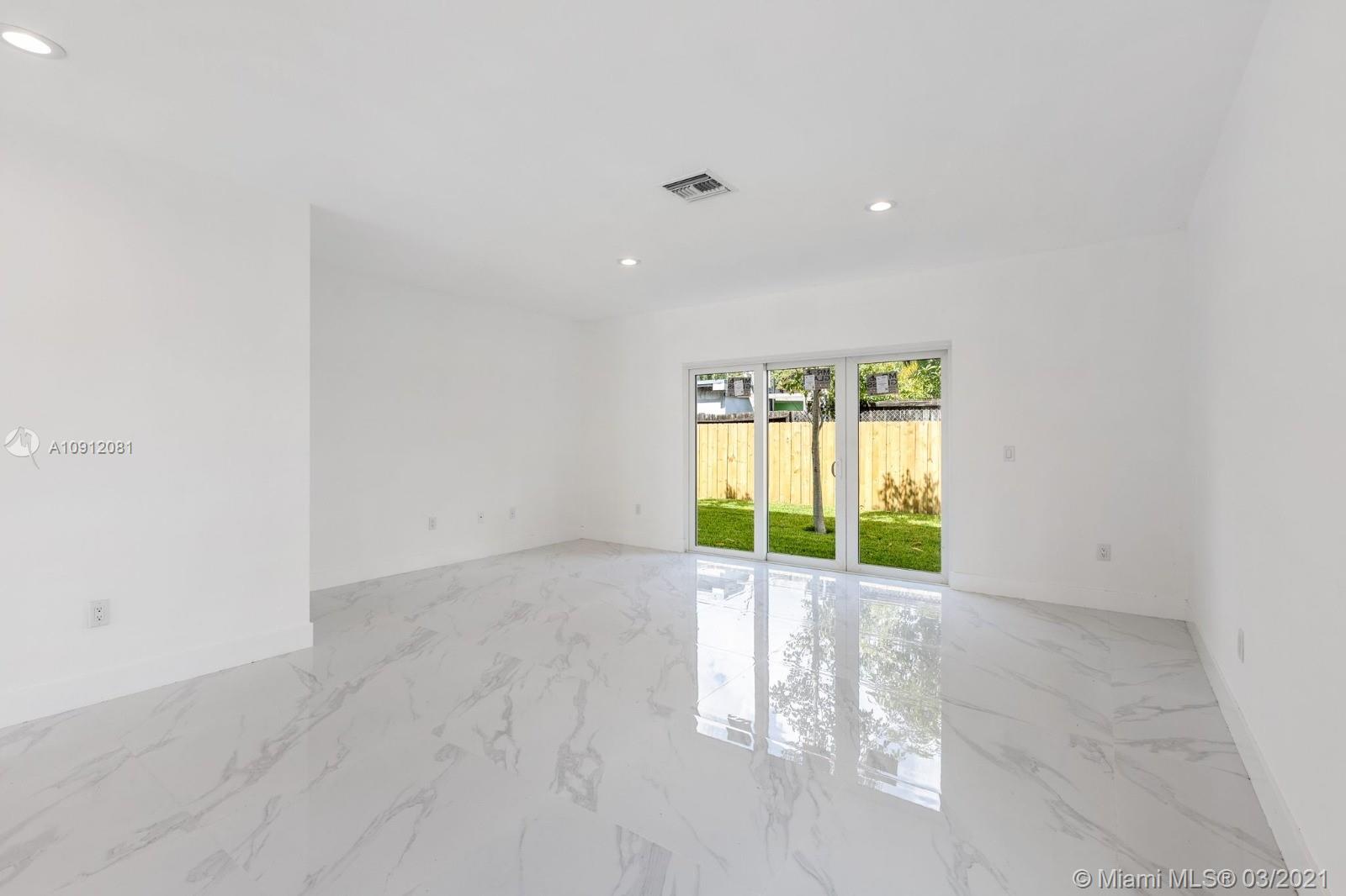 See details / 3230 sq. ft. $ 2021-03-09 0 Photo