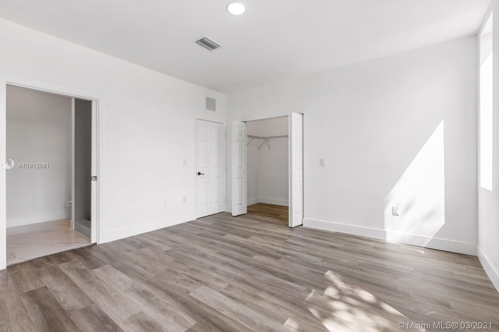 See details / 3230 sq. ft. $ 2021-03-09 0 Photo