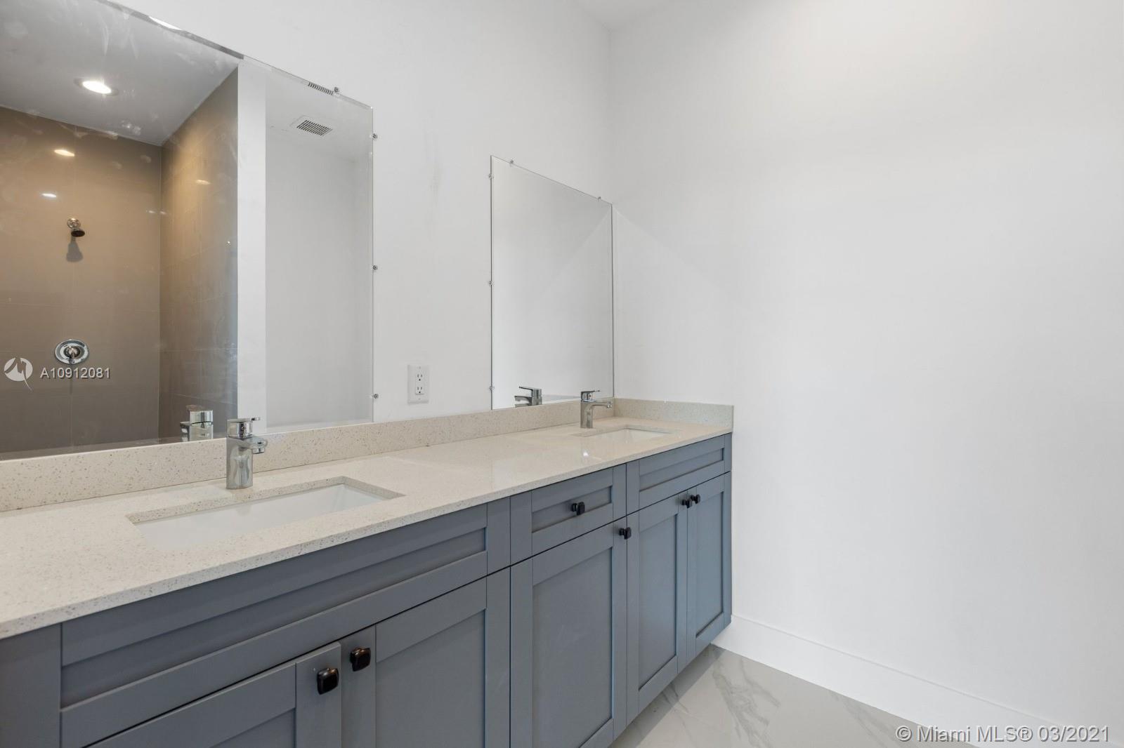 See details / 3230 sq. ft. $ 2021-03-09 0 Photo