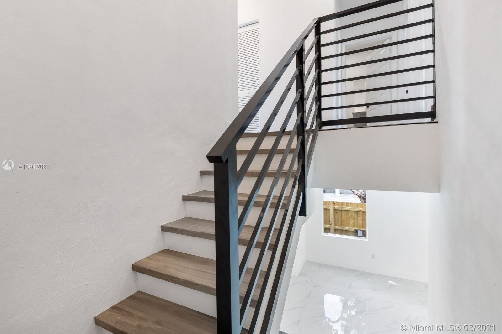 See details / 3230 sq. ft. $ 2021-03-09 0 Photo