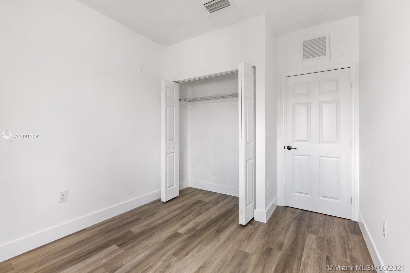 See details / 3230 sq. ft. $ 2021-03-09 0 Photo