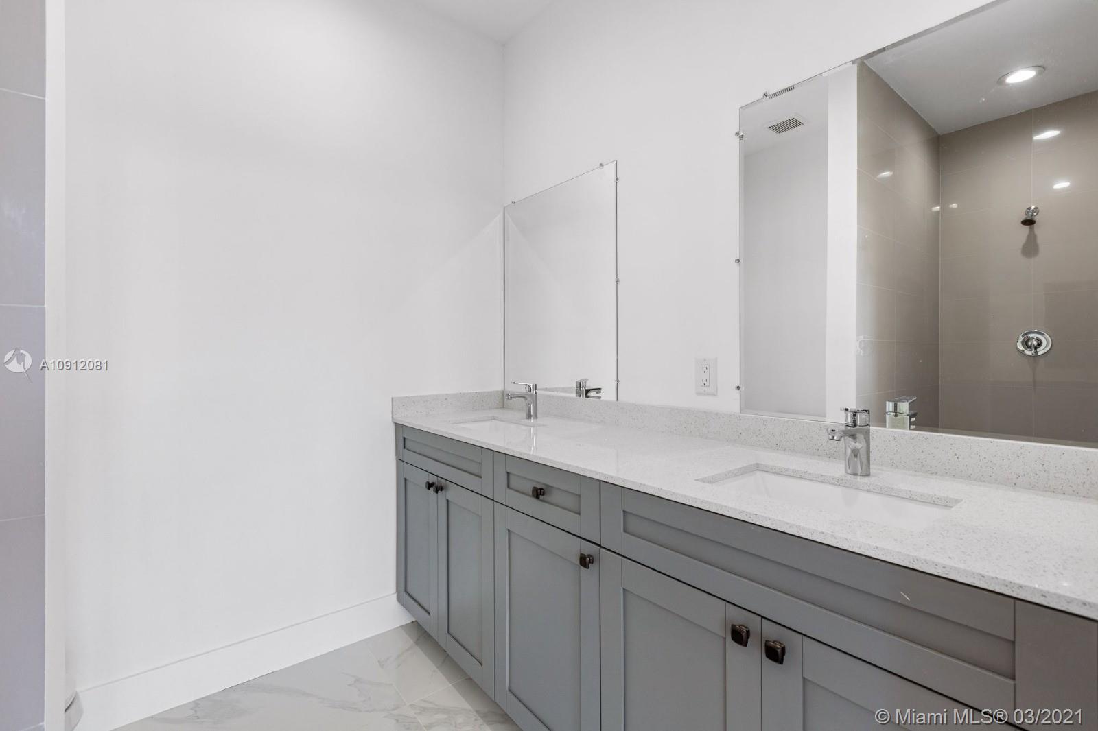 See details / 3230 sq. ft. $ 2021-03-09 0 Photo