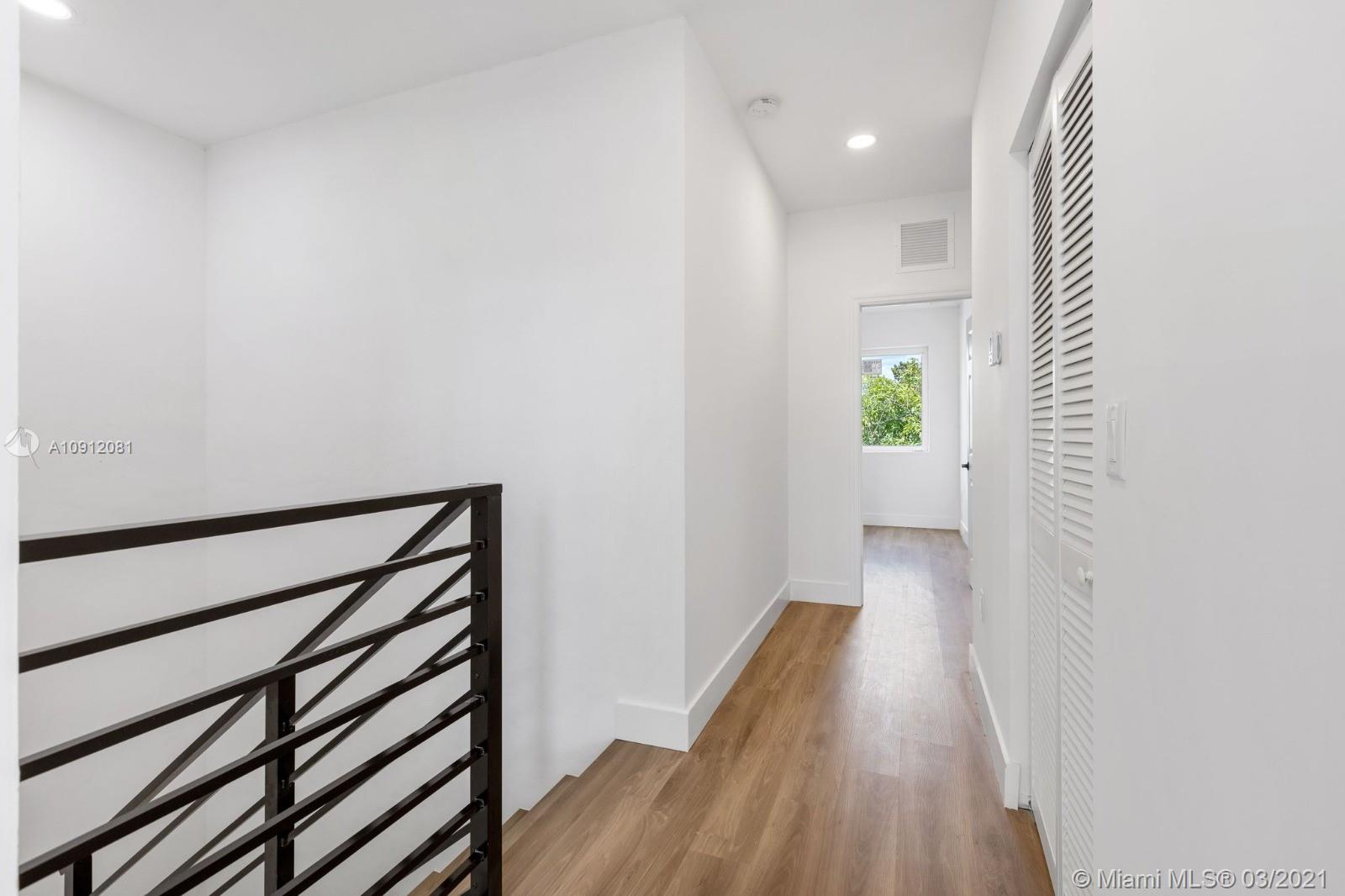 See details / 3230 sq. ft. $ 2021-03-09 0 Photo