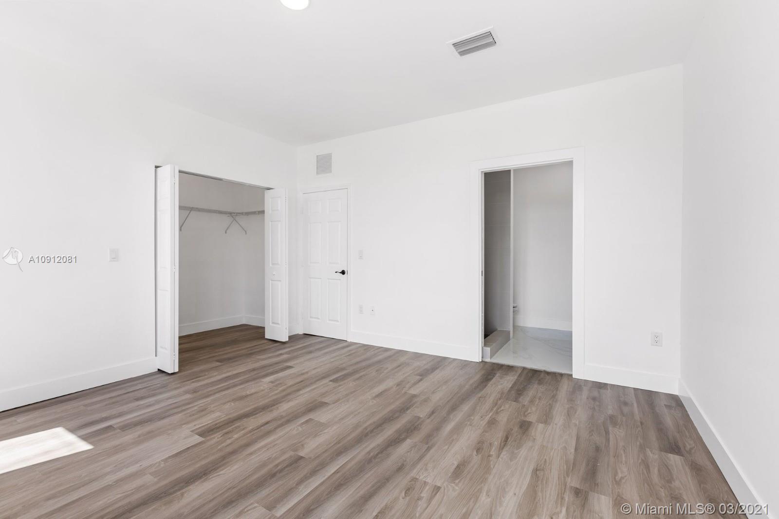 See details / 3230 sq. ft. $ 2021-03-09 0 Photo