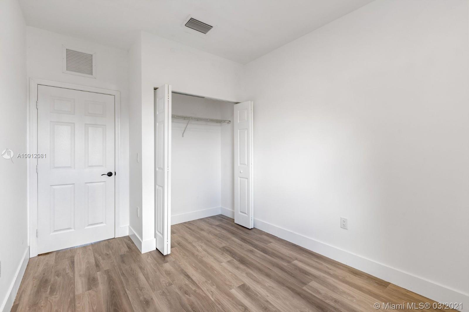 See details / 3230 sq. ft. $ 2021-03-09 0 Photo