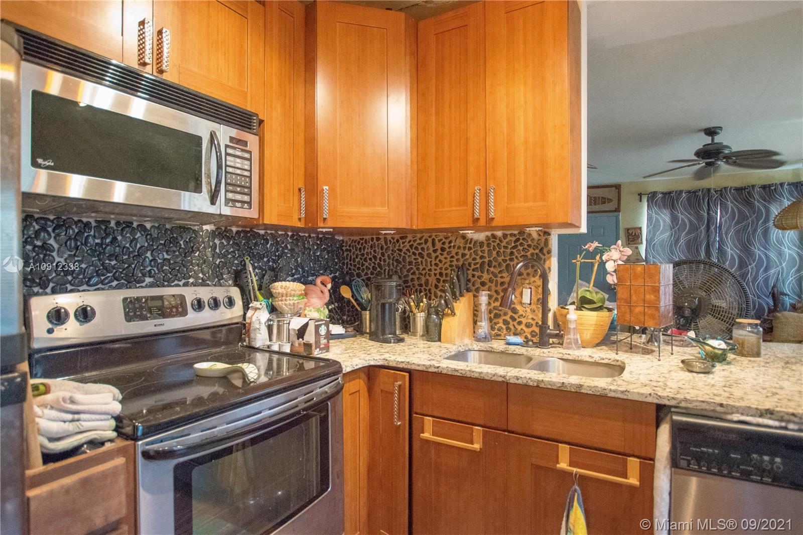 See details / 1708 sq. ft. $ 2020-08-18 0 Photo