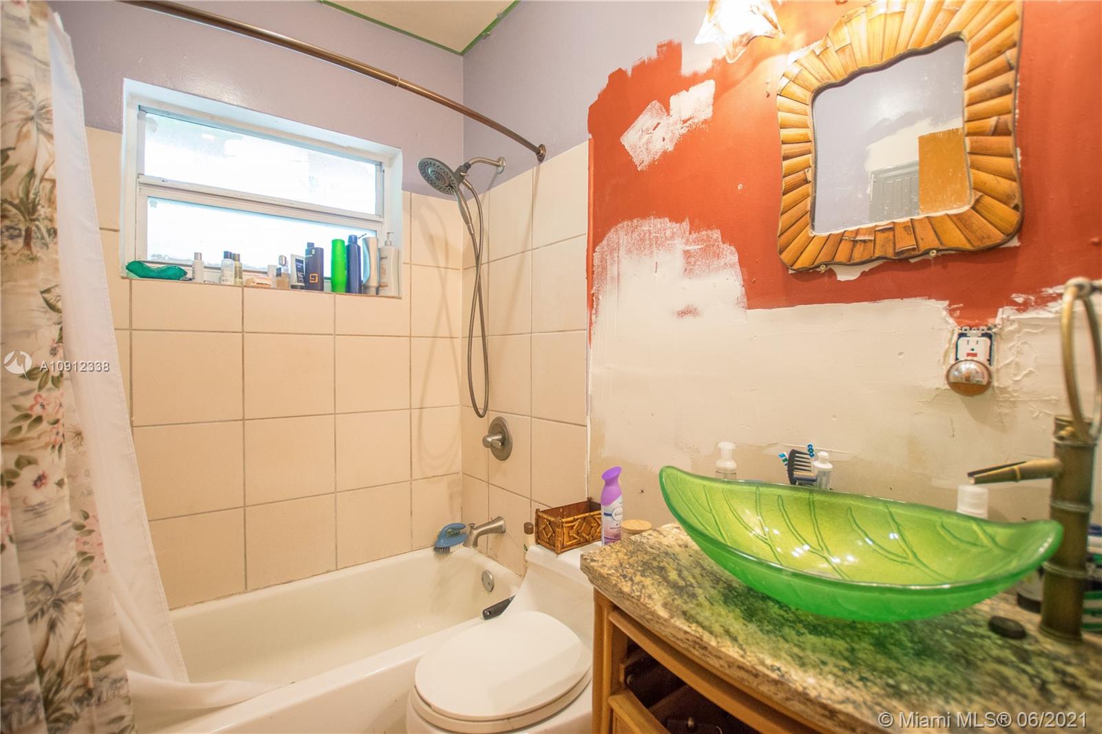 See details / 1708 sq. ft. $ 2020-08-18 0 Photo