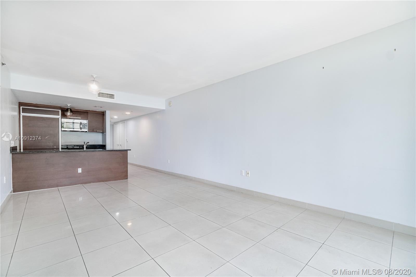 See details 409 2 / 1 1086 sq. ft. $ 2020-09-22 0 Photo