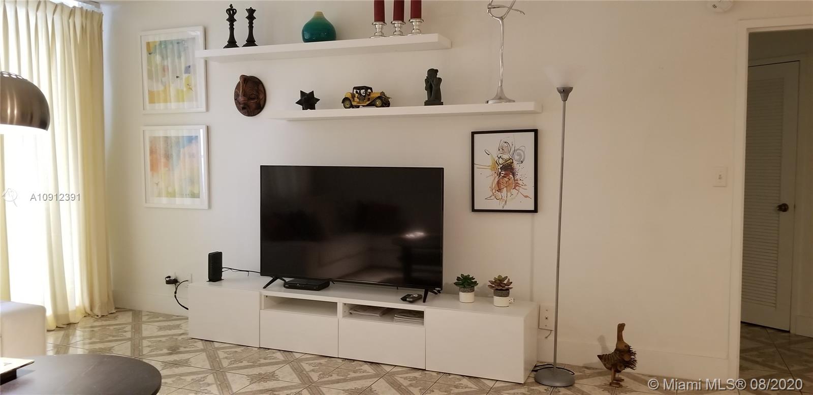 Photo of 3725 Ocean Dr #415, Hollywood, Florida, 33019 -