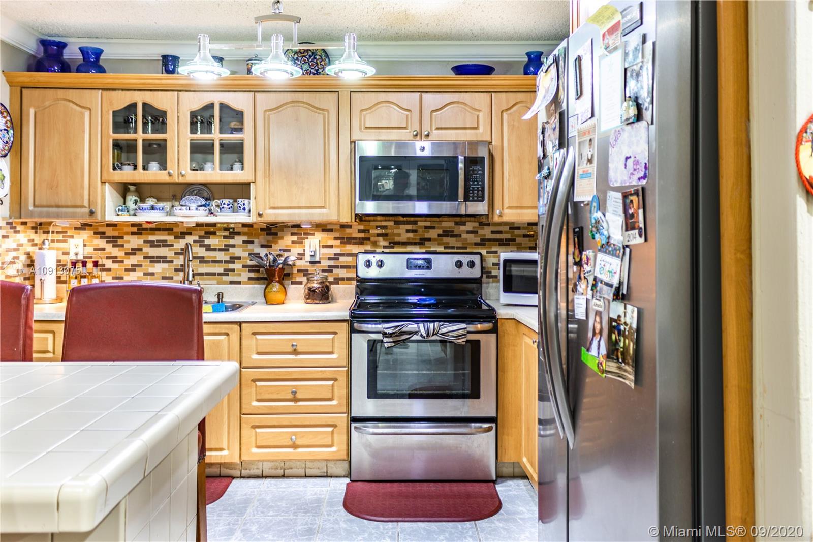 See details / 4019 sq. ft. $ 2021-01-09 0 Photo