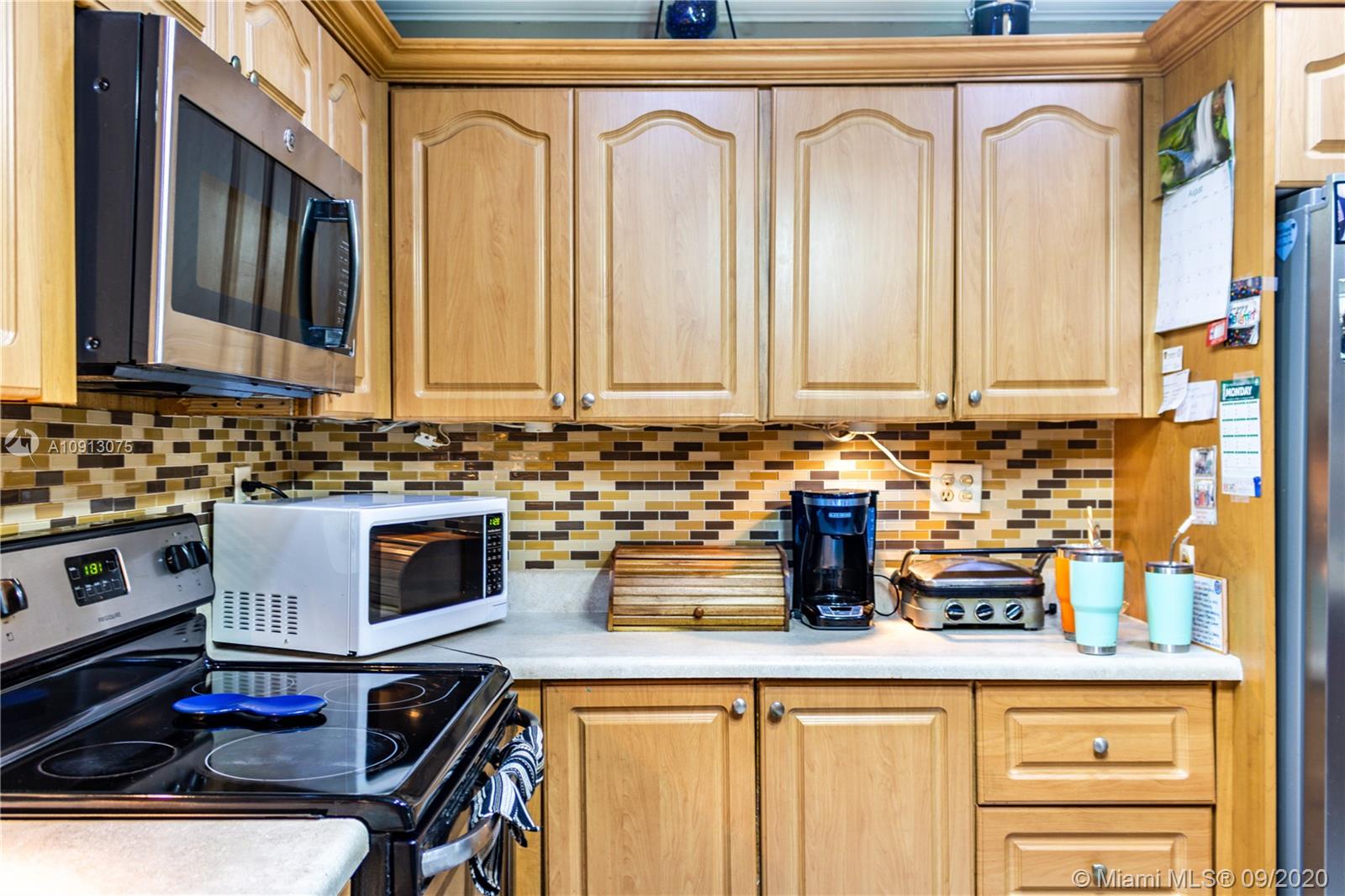 See details / 4019 sq. ft. $ 2021-01-09 0 Photo