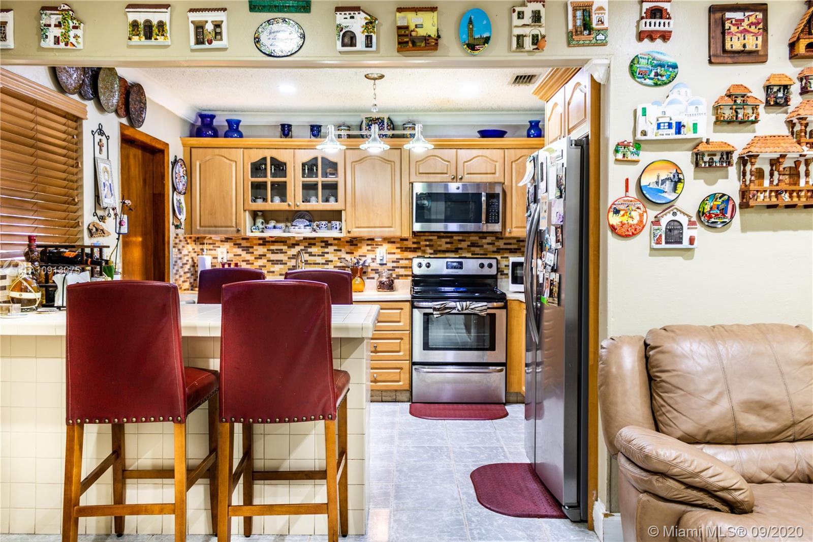 See details / 4019 sq. ft. $ 2021-01-09 0 Photo