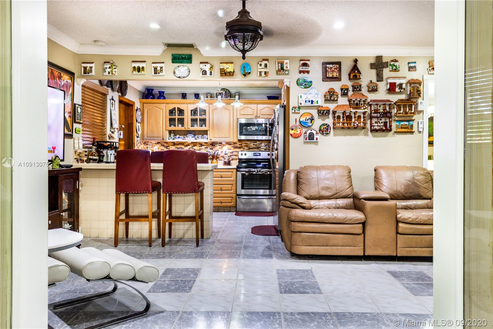 See details / 4019 sq. ft. $ 2021-01-09 0 Photo