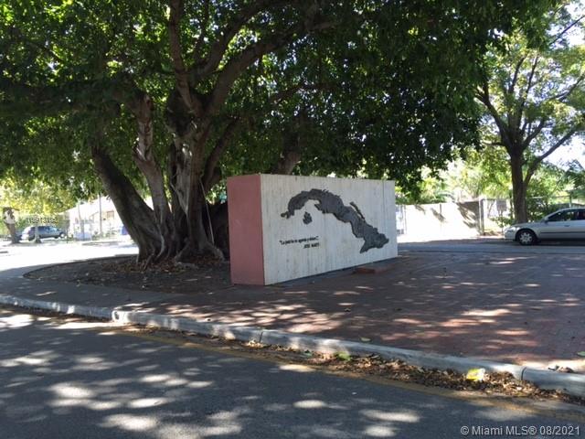 See details / 3918 sq. ft. $ 2021-04-12 0 Photo