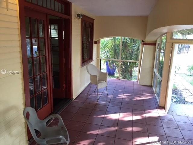 See details / 3918 sq. ft. $ 2021-04-12 0 Photo