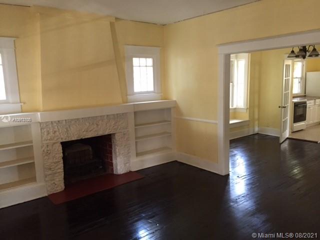 See details / 3918 sq. ft. $ 2021-04-12 0 Photo