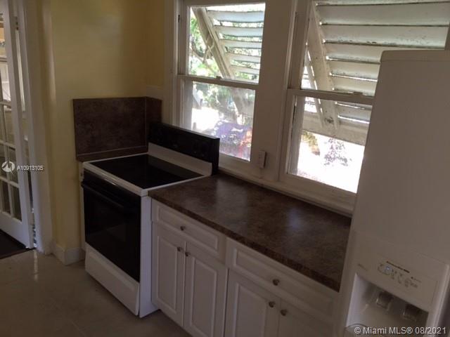 See details / 3918 sq. ft. $ 2021-04-12 0 Photo