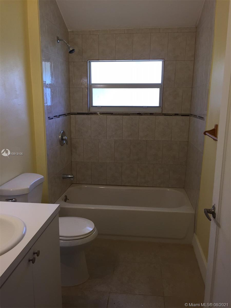 See details / 3918 sq. ft. $ 2021-04-12 0 Photo