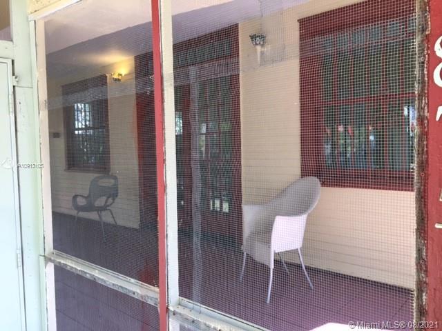 See details / 3918 sq. ft. $ 2021-04-12 0 Photo