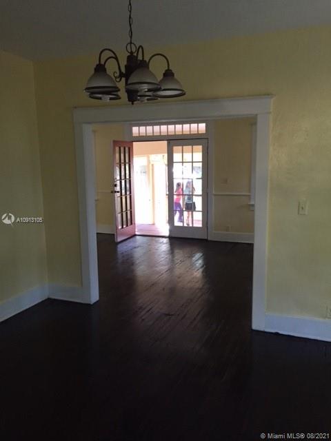 See details / 3918 sq. ft. $ 2021-04-12 0 Photo
