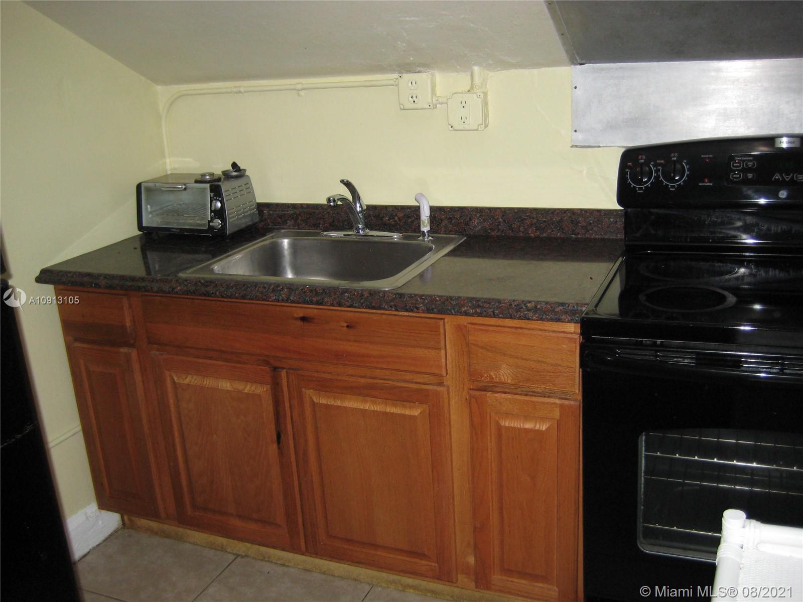 See details / 3918 sq. ft. $ 2021-04-12 0 Photo