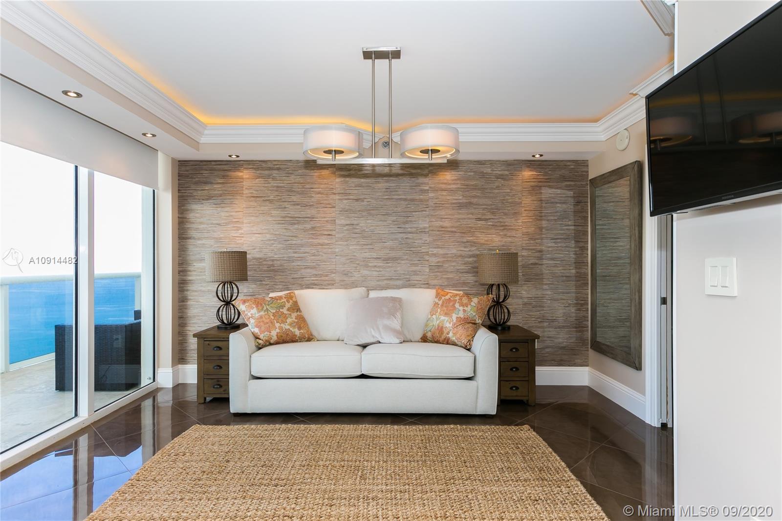 See details 5108 2 / 2 1458 sq. ft. $ 2020-08-20 0 Photo