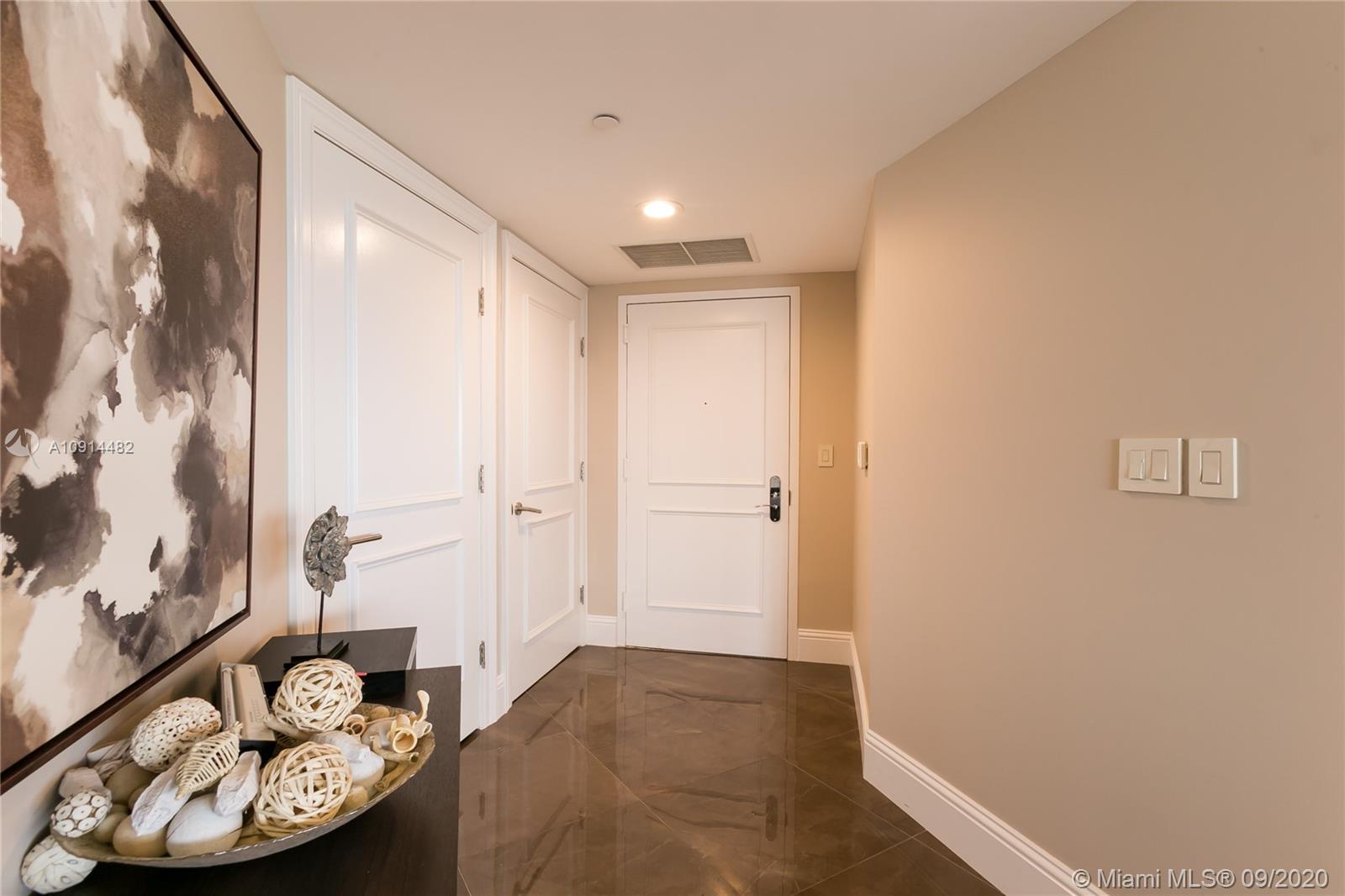 See details 5108 2 / 2 1458 sq. ft. $ 2020-08-20 0 Photo