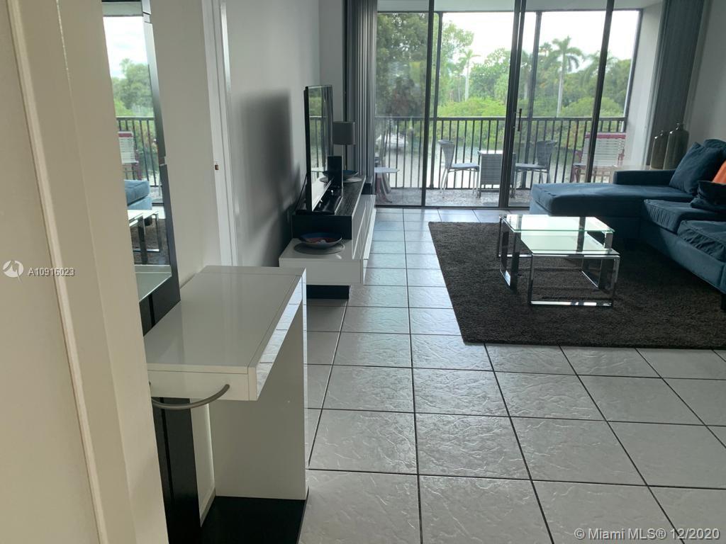 beautiful view of the canal and marina spacious living areas great layout