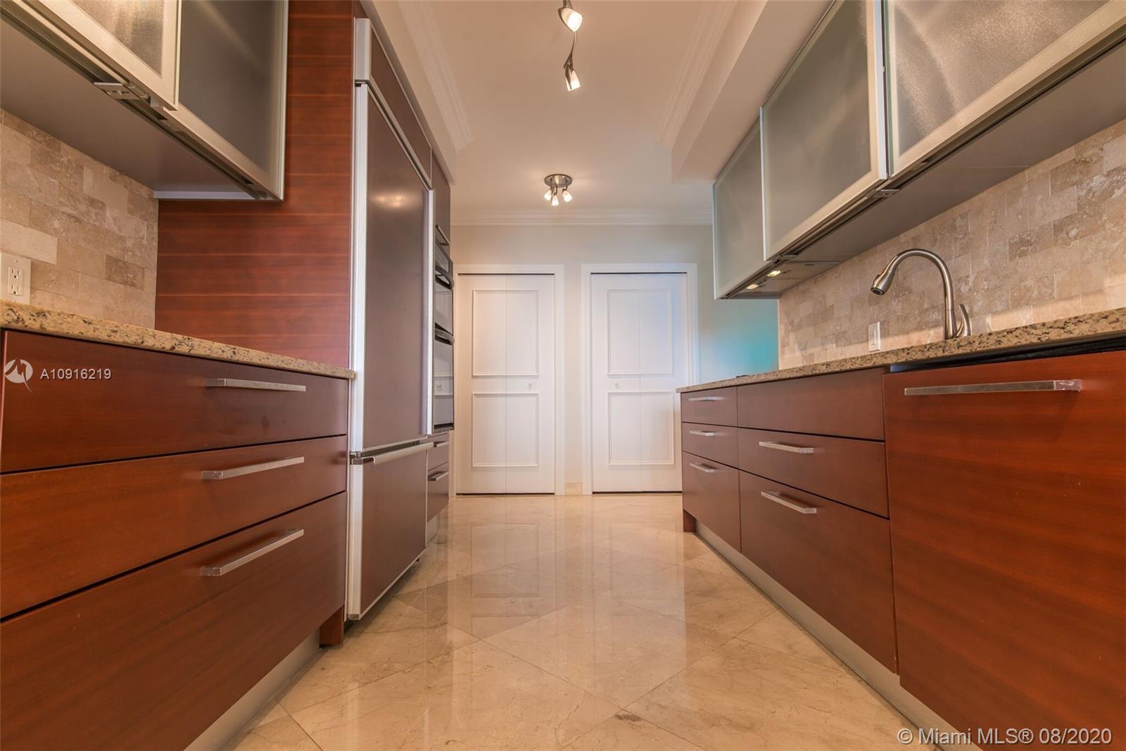 Ver detalles 2202 3 / 3 1841 sq. ft. $ 2020-08-24 0 foto